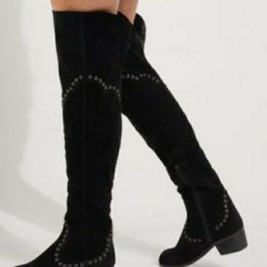 Yoki over the knee black boots with a low heel